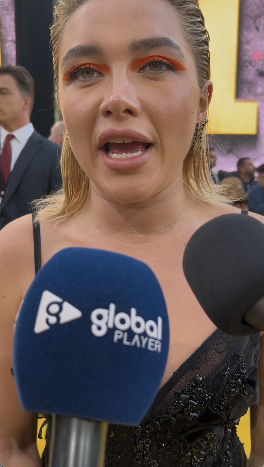 Florence Pugh — Red Carpet Interview